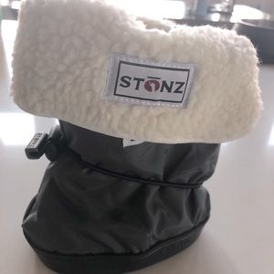 Stonz Toddler Booties - Grey w/ lining (unworn)